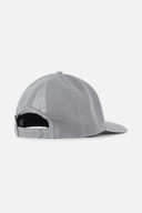 Titleist Surf Stripe Laguna Golfkappe aus strapazierfähigem Stoff mit Streifenmuster und adjustable Schirm für Sonnenschutz beim Golf.