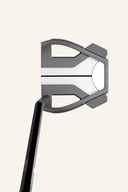 TaylorMade Spider Tour X Putter mit schwarzem Griff, detaillierte Oberflächenstruktur und rutschfester Griff für präzises Putten.