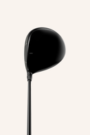 Titleist GTS2 Driver, Address-Ansicht mit rotem RGB-Design, zeigt den Schlägerkopf und Griffdetails.