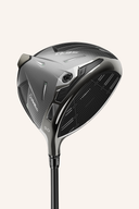 TaylorMade QI 35 Core Driver in silber mit schwarzen Akzenten, Nahaufnahme des Schlägerkopfs.