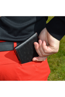 Golfers Paradise Scorecard-Halter in Schwarz-Rot mit Straußen-Optik, eleganter Geschenkartikel für Golfer