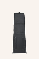 Schwarzer Titleist Players Travelcover für Golftaschen, strapazierfähiger Golfreise-Koffer mit Griffen und Reißverschlüssen.