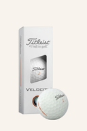 Titleist Velocity Aim 2026 Golfbälle, normale Bälle für präzises Spiel, mit auffälligem Design auf weißem Hintergrund