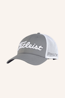 Weiße Titleist Tour Performance Mesh Cap, atmungsaktive Golf-Kopfbedeckung mit Logo, für Komfort bei sportlichen Aktivitäten