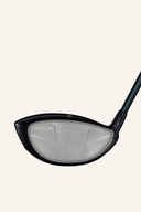 XXIO 14 Driver Golfschläger mit schwarzem Schlägerkopf und grünem Griff, für präzise Abschläge und Distanz.